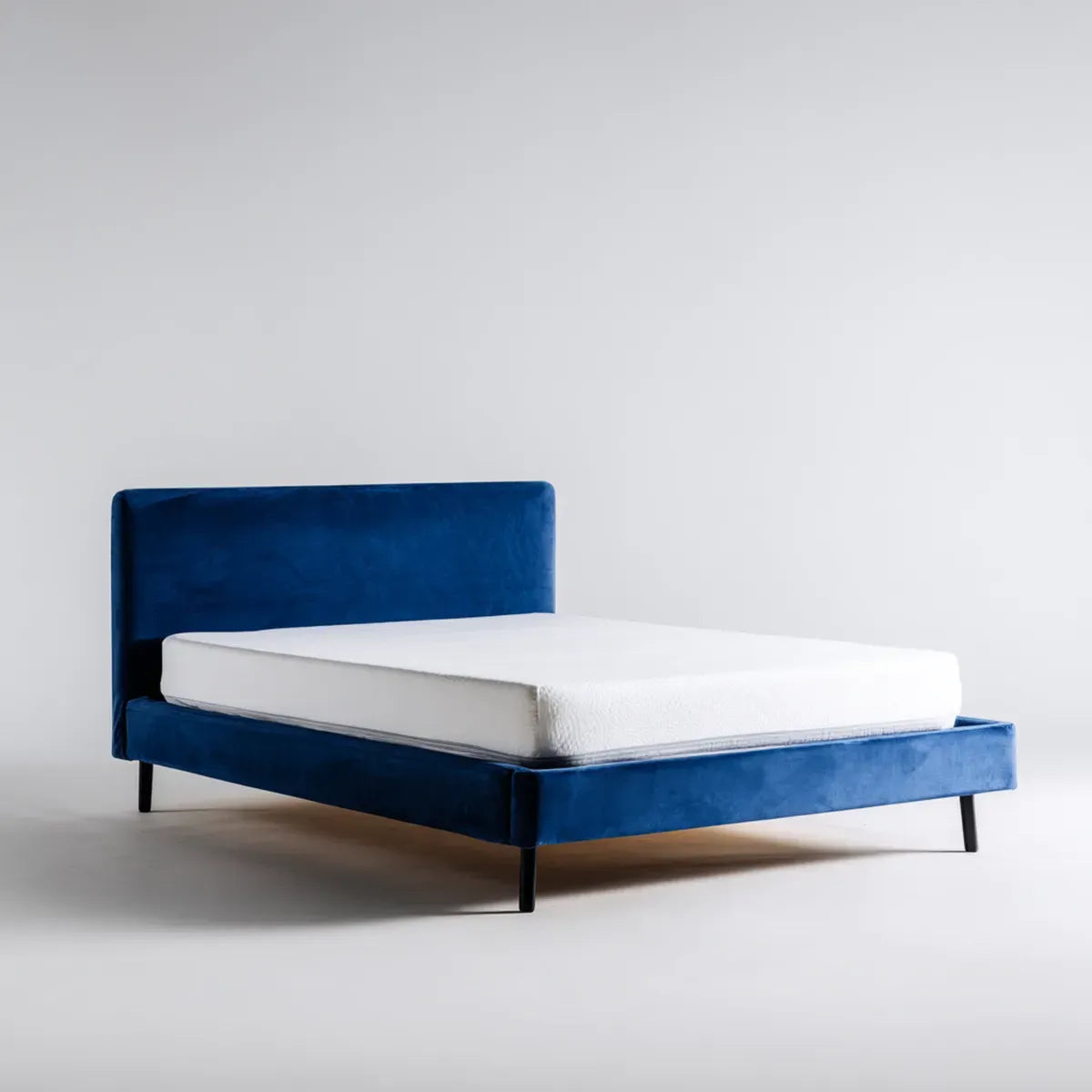 Polsterbett Doppelbett Blau 160 x 200 cm mit Samtbezug und Rechteckkopfteil